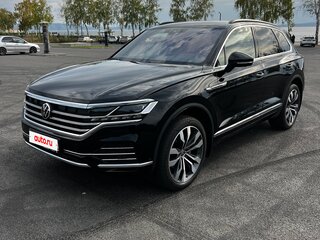 2021 Volkswagen Touareg III, чёрный, 8999999 рублей, вид 1