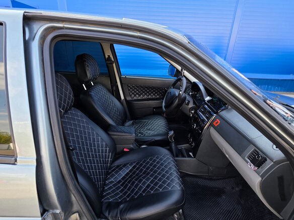 2010 Lada (ВАЗ) Priora I, серый, 280000 рублей - вид 6
