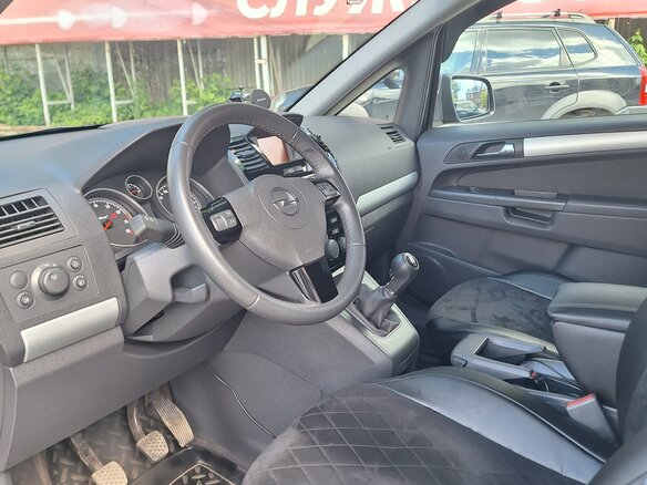 2011 Opel Zafira B Рестайлинг, серый, 1040000 рублей - вид 9