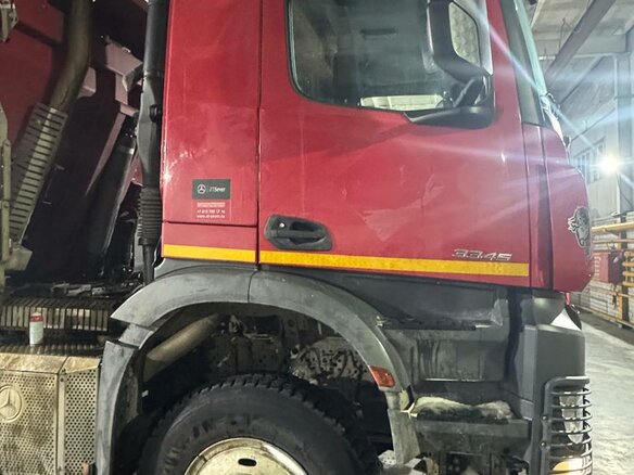 2020 Mercedes-Benz Arocs, пурпурный, 10000000 рублей - вид 15