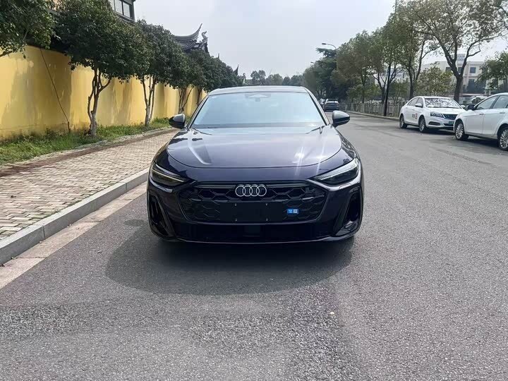 Открыть фотографии: Audi A5 III (B10)