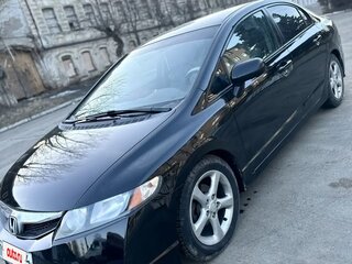 2010 Honda Civic VIII Рестайлинг, чёрный, 860000 рублей, вид 4