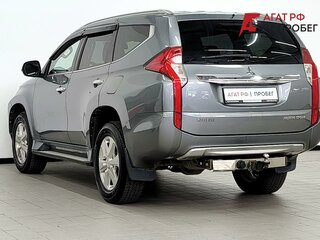 2017 Mitsubishi Pajero Sport III, серый, 2685000 рублей, вид 3