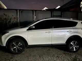 2015 Toyota RAV4 IV (XA40) Рестайлинг, белый, 2360000 рублей, вид 3