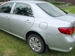 2008 Toyota Corolla X (E140, E150), серебристый, 700000 рублей, вид 5
