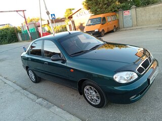 2003 Daewoo Lanos, зелёный, 380000 рублей, вид 1