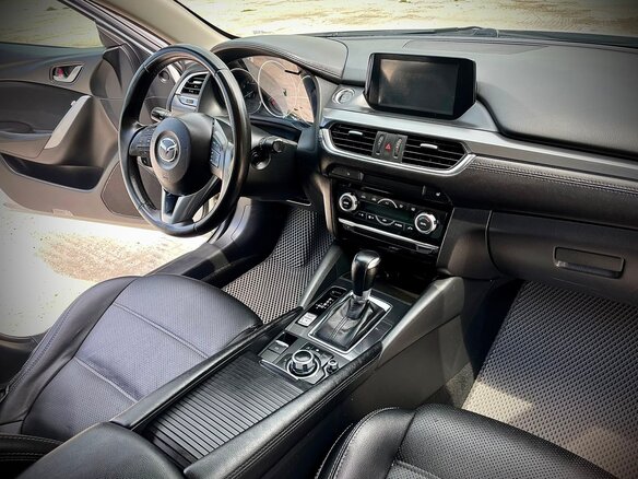 2015 Mazda 6 III (GJ) Рестайлинг, белый, 1400000 рублей - вид 10