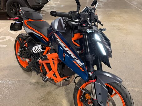 2023 KTM 390 Duke, синий, 550000 рублей, вид 2