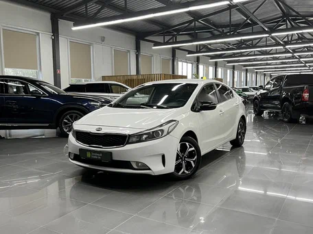 2017 Kia Cerato III Рестайлинг (Classic), белый, 1435000 рублей, вид 1