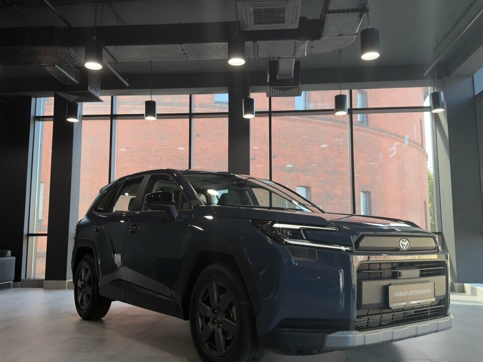Открыть фотографии: Toyota RAV4 VI (XA60)