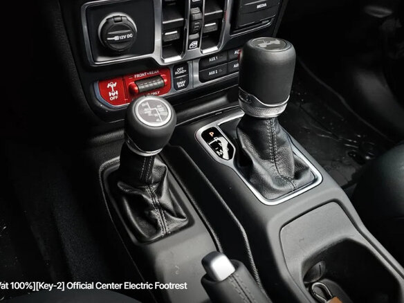 2025 Jeep Wrangler IV (JL) Рестайлинг, серый, 7478030 рублей - вид 5