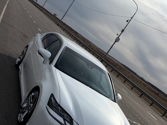 2018 Lexus GS 300h IV Рестайлинг, белый, 3500000 рублей - вид 8