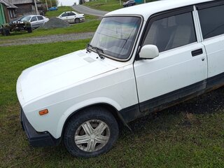 2009 Lada (ВАЗ) 2105, белый, 125000 рублей, вид 2
