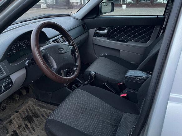 2011 Lada (ВАЗ) Priora I, серебристый, 370000 рублей - вид 6