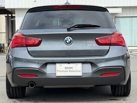 2017 BMW 1 серии 118i II (F20/F21) Рестайлинг 2, серый, 1090000 рублей, вид 5