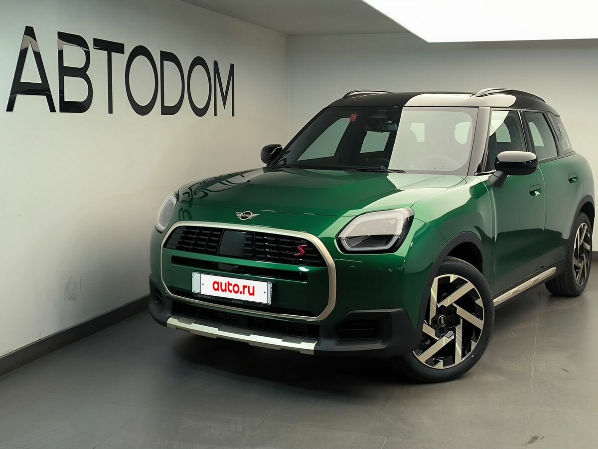 Открыть фотографии: Mini Countryman III