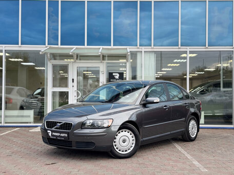 Volvo S40 II