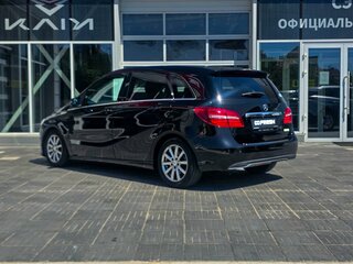2016 Mercedes-Benz B-Класс 180 II (W246) Рестайлинг, чёрный, 1100000 рублей, вид 2