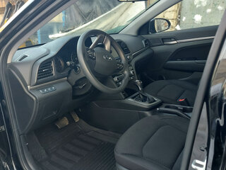 2019 Hyundai Elantra VI (AD) Рестайлинг, чёрный, 1600000 рублей, вид 3