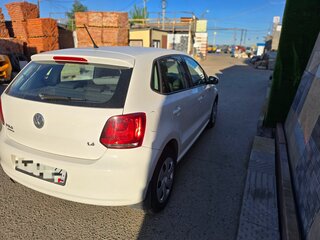 2012 Volkswagen Polo V, белый, 1200000 рублей, вид 3