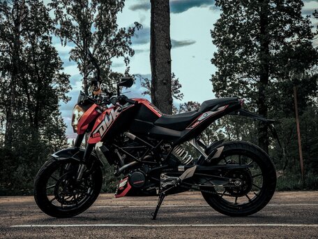 2014 KTM 125 Duke, оранжевый, 235000 рублей, вид 3