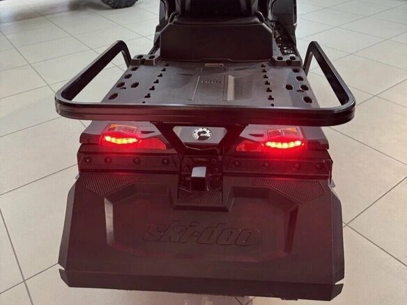 2026 BRP Ski-Doo Skandic 900, чёрный, 1603400 рублей - вид 3