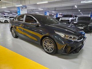 2023 Kia K3 II Рестайлинг, синий, 1460000 рублей, вид 3