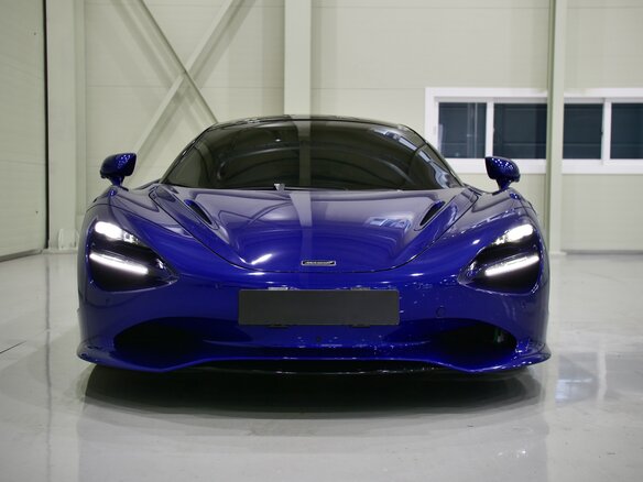 2023 McLaren 750S, синий, 34890000 рублей - вид 1