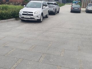 2010 Toyota RAV4 III (XA30), серебристый, 1900000 рублей, вид 2