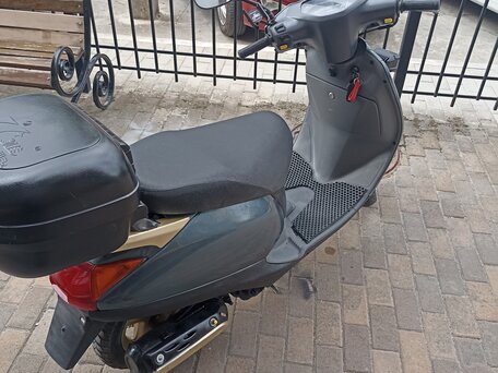2002 Honda Lead 100, серебристый, 70000 рублей, вид 5