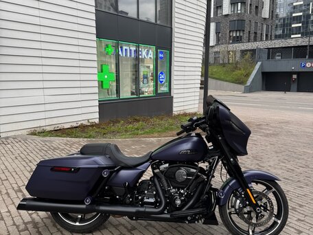 2024 Harley-Davidson Street Glide, пурпурный, 2800000 рублей, вид 2