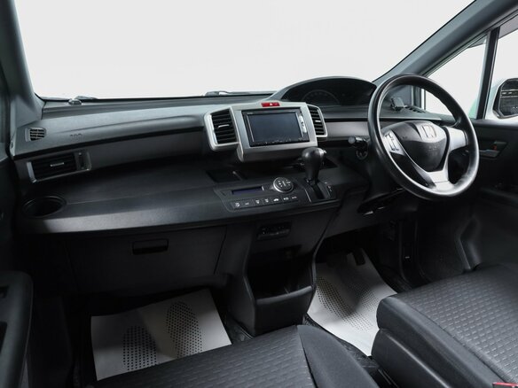 2014 Honda Freed Spike I Рестайлинг, белый, 1249000 рублей - вид 8