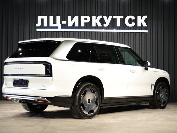 2025 Zeekr 9X 70 kWh, белый - вид 5
