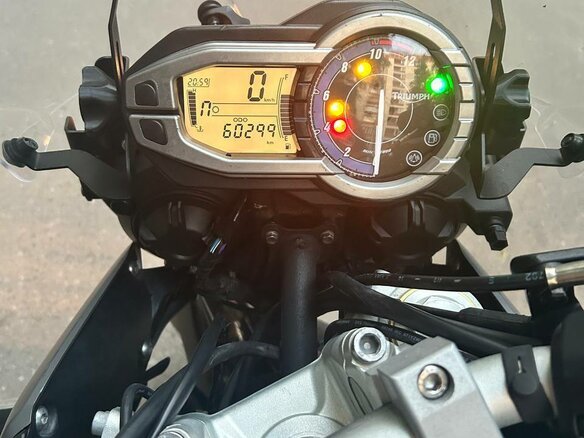 2014 Triumph Tiger 800, чёрный, 560000 рублей - вид 6