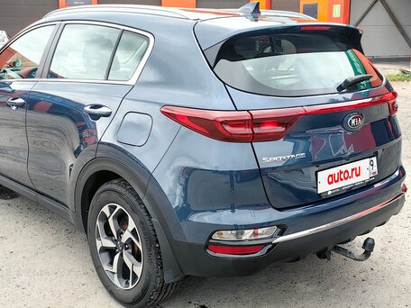 2020 Kia Sportage IV Рестайлинг, синий, 1990000 рублей, вид 3