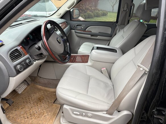 2006 Chevrolet Avalanche II, чёрный - вид 10