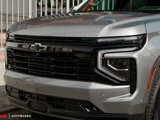 2024 Chevrolet Tahoe V Рестайлинг, серебристый, 11600000 рублей, вид 3