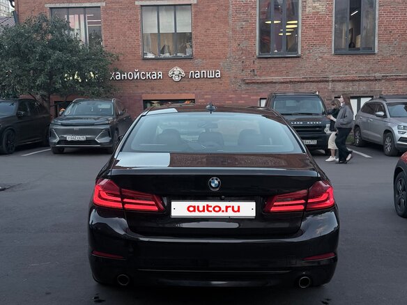 2019 BMW 5 серии 520d VII (G30/G31/G38), чёрный, 2790000 рублей - вид 6