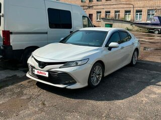 2019 Toyota Camry VIII (XV70), белый, 2750000 рублей, вид 1