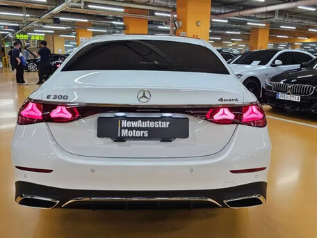 2025 Mercedes-Benz E-Класс 300 VI (W214, S214), белый, 6490000 рублей, вид 5