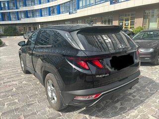 2021 Hyundai Tucson IV, чёрный, 2500000 рублей, вид 4