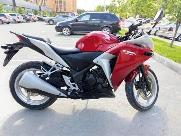 2011 Honda CBR 250R, красный, 290000 рублей - вид 1