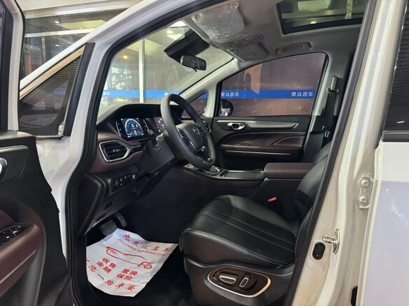 2022 GAC Trumpchi M6 Pro, белый, 1250000 рублей - вид 6