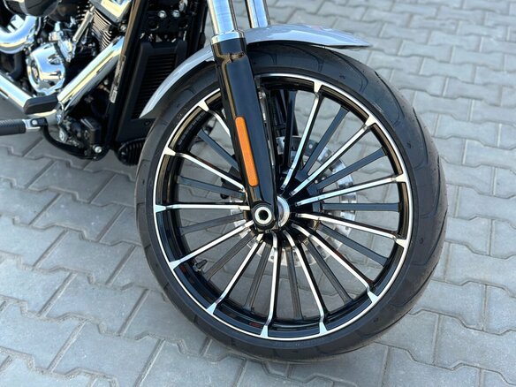 2024 Harley-Davidson Breakout, серебристый, 4150000 рублей - вид 13