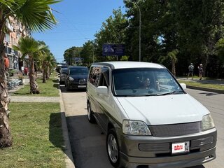 1999 Honda Stepwgn I Рестайлинг, белый, 650000 рублей, вид 4