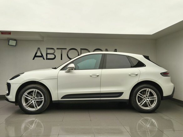 2022 Porsche Macan I Рестайлинг 2, белый, 7097000 рублей - вид 5