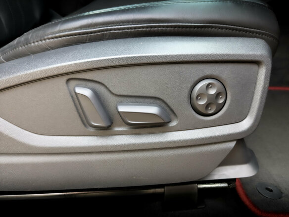 2021 Audi Q5 45 TFSI II (FY) Рестайлинг, красный, 4199000 рублей - вид 24