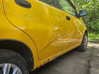 2007 Chevrolet Aveo I, жёлтый, 240000 рублей, вид 3