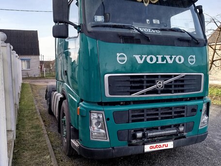 2003 Volvo FH, зелёный, 1783001 рублей, вид 4