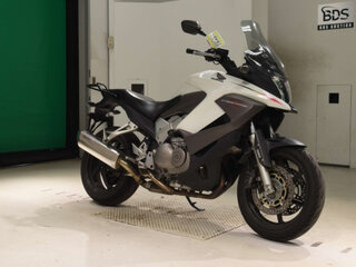 2012 Honda VFR 800X (Crossrunner), белый, 480000 рублей, вид 2